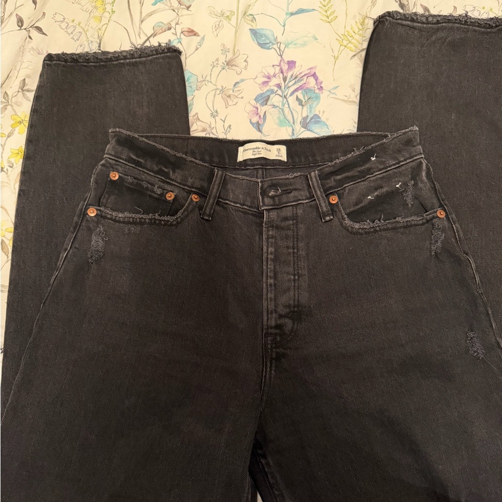 Abercrombie & Fitch "The Dad" Black Distressed high rise jeans